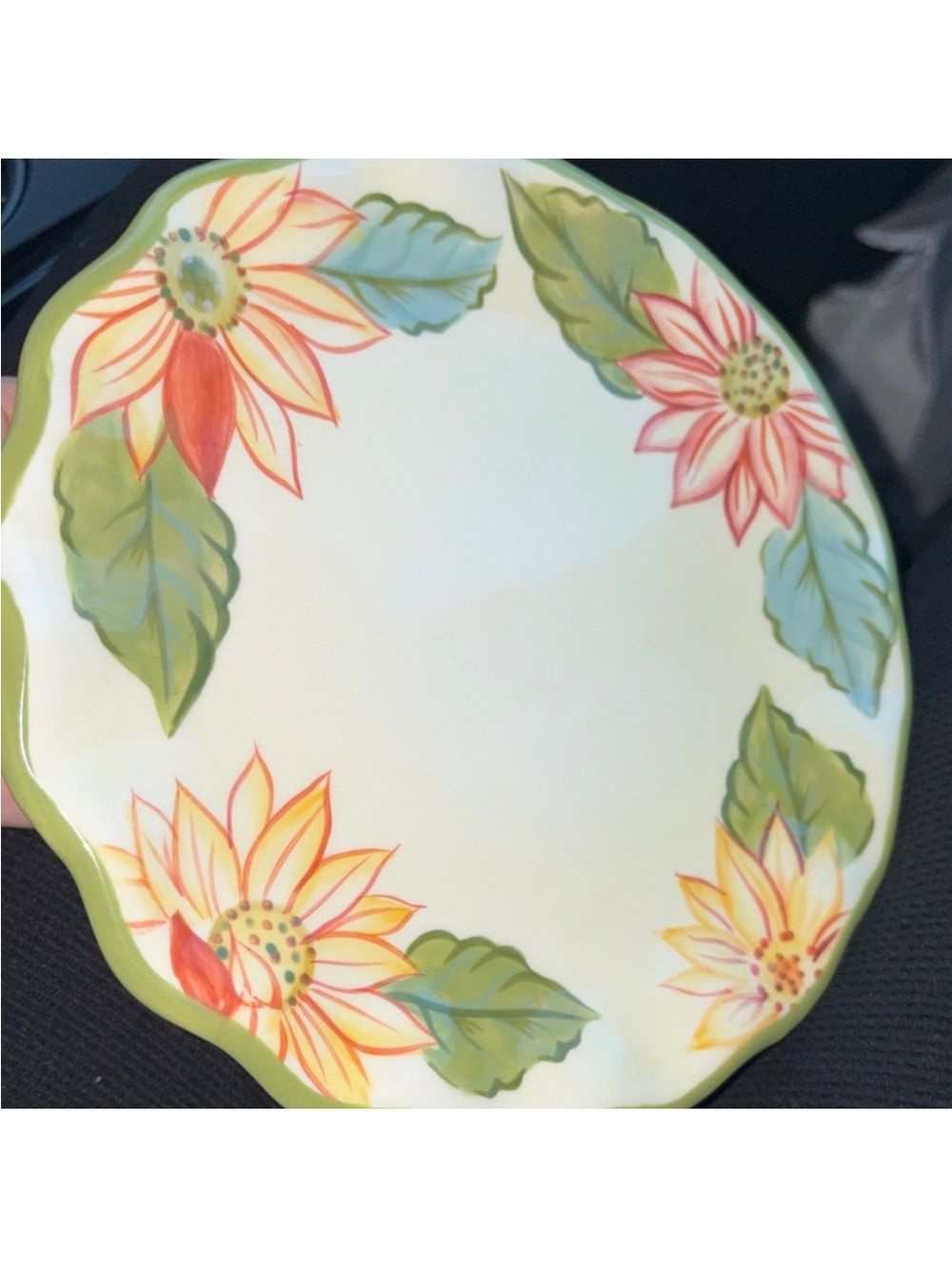 Longaberger Vintage
Sunflower Candle Holder - Picture 6 of 6